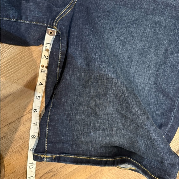 Denver Hayes Indigo Jean Shorts - Picture 4 of 7